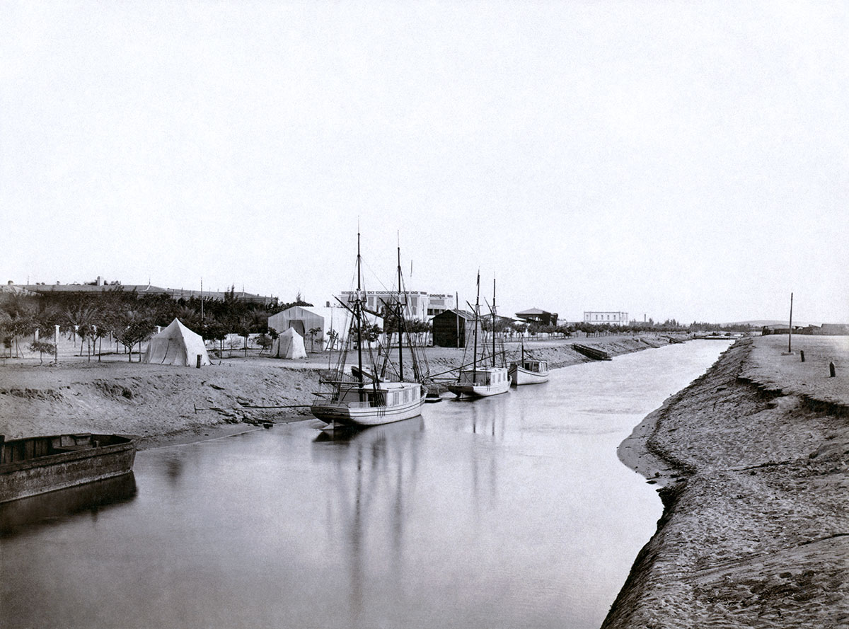 کانال سوئز در بخش اسماعیلیه (سال ۱۸۶۰م)