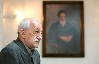 رضاخان به مدرس گفت: حتی خدمتکارم وابسته به انگلیس است! رضاخان به مدرس گفت: حتی خدمتکارم وابسته به انگلیس است!